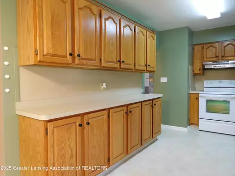 Kitchen - 231 W Rolfe St, Perry, MI 48872 photo 2 of 2