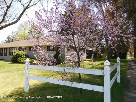 Exterior - 231 W Rolfe St, Perry, MI 48872 photo 1 of 5