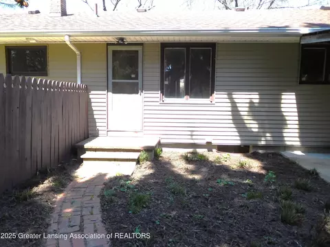 Exterior - 231 W Rolfe St, Perry, MI 48872 photo 3 of 5
