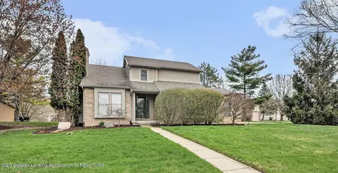 1506 Willow Creek Dr, Lansing, MI 48917
