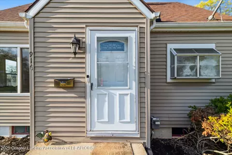 Other - 916 Poxson Ave, Lansing, MI 48910 photo 2 of 6