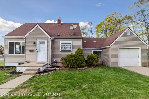 Exterior - 916 Poxson Ave, Lansing, MI 48910 photo 6 of 8