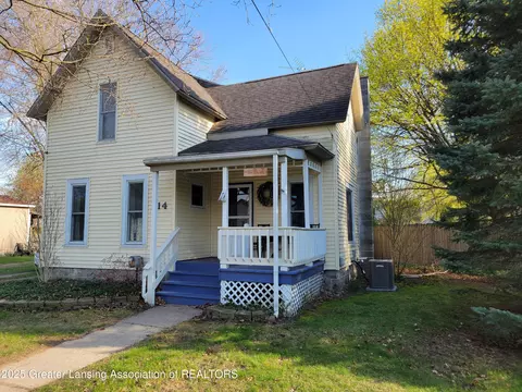 114 E Oak St, Elsie, MI 48831