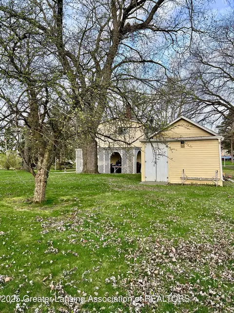 Exterior - 12102 Rupp Rd, Grand Ledge, MI 48837 photo 1 of 1