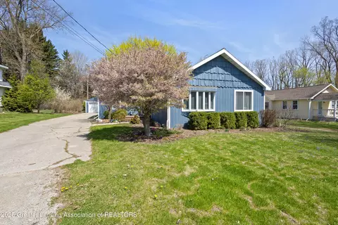 Exterior - 1240 Haslett Rd, Haslett, MI 48840 photo 4 of 4