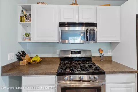 Kitchen - 1240 Haslett Rd, Haslett, MI 48840 photo 3 of 3