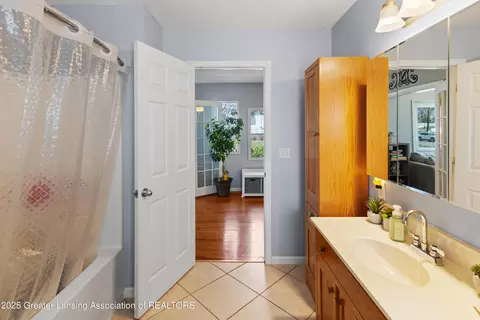 Bath - 1240 Haslett Rd, Haslett, MI 48840 photo 2 of 7