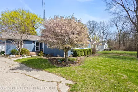 Exterior - 1240 Haslett Rd, Haslett, MI 48840 photo 3 of 4
