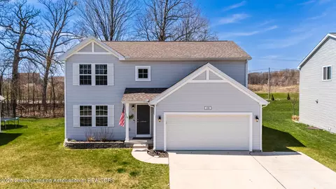 1116 River Oaks Dr, Dewitt, MI 48820