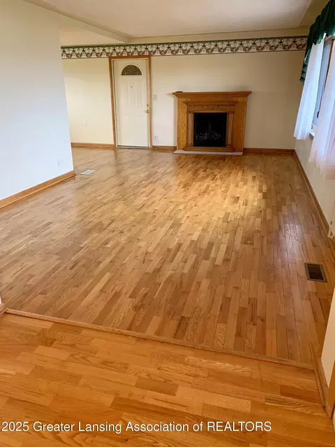 3156 E M-21 Rd, Saint Johns, MI 48879 photo 5