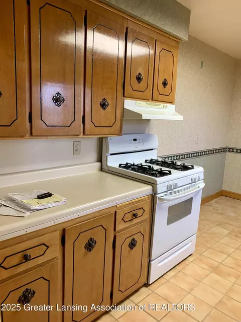 3156 E M-21 Rd, Saint Johns, MI 48879 photo 8