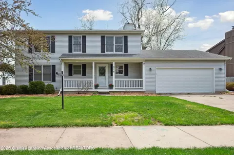976 Whittier Dr, East Lansing, MI 48823