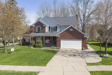 1338 S Spicewood Dr, Okemos, MI 48864