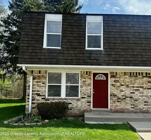 1746 Maisonette Dr, Lansing, MI 48910