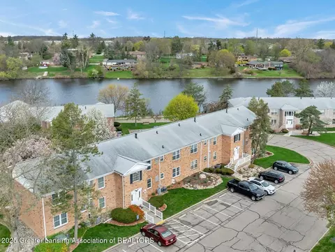 3333 Moores River Dr #406, Lansing, MI 48911