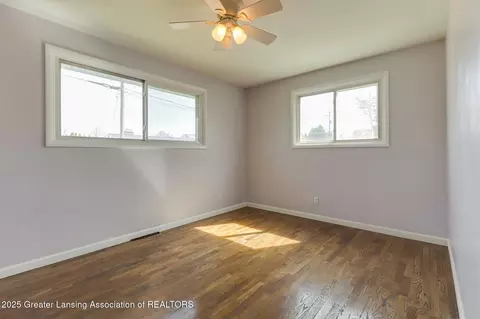 Bedroom - 3508 Springbrook Ln, Lansing, MI 48917 photo 6 of 6