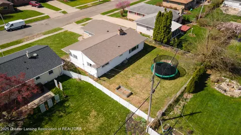 View/Area - 3508 Springbrook Ln, Lansing, MI 48917 photo 7 of 12