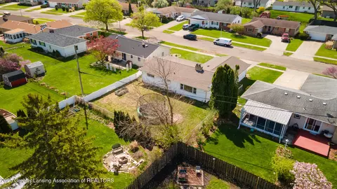 View/Area - 3508 Springbrook Ln, Lansing, MI 48917 photo 8 of 12