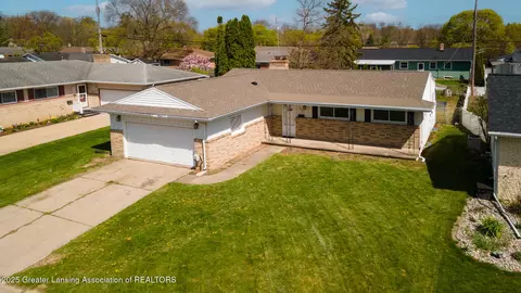View/Area - 3508 Springbrook Ln, Lansing, MI 48917 photo 3 of 12