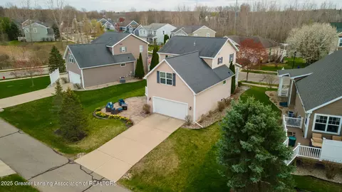 View/Area - 2682 Elderberry Dr, Okemos, MI 48864 photo 3 of 5