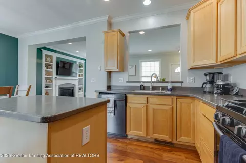 Kitchen - 2682 Elderberry Dr, Okemos, MI 48864 photo 1 of 3