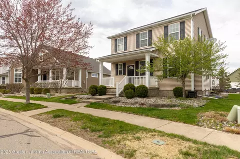 2682 Elderberry Dr, Okemos, MI 48864