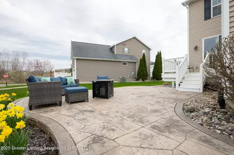 Exterior - 2682 Elderberry Dr, Okemos, MI 48864 photo 7 of 8