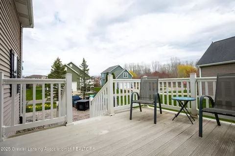 Exterior - 2682 Elderberry Dr, Okemos, MI 48864 photo 6 of 8