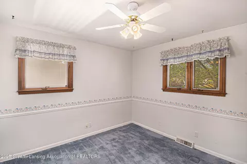 Bedroom - 938 E Scott St, Grand Ledge, MI 48837 photo 4 of 4