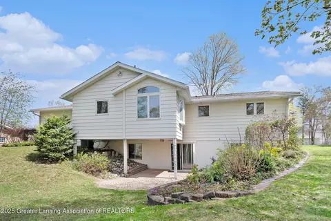 Exterior - 938 E Scott St, Grand Ledge, MI 48837 photo 2 of 4