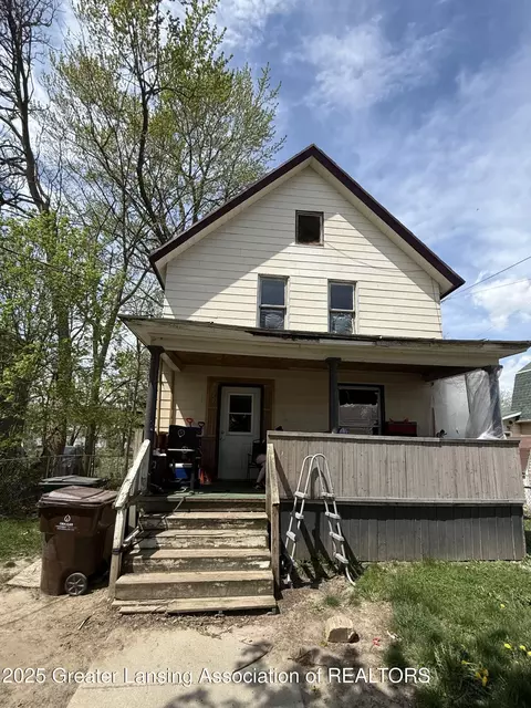 927 N Chestnut St, Lansing, MI 48906