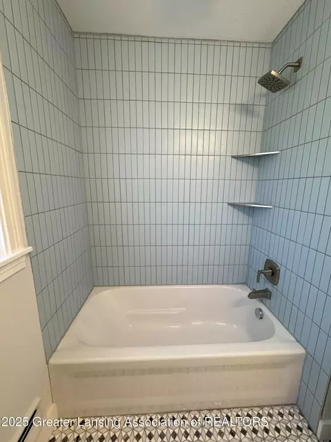 Bath - Undisclosed, Lansing, MI 48910 photo 3 of 3