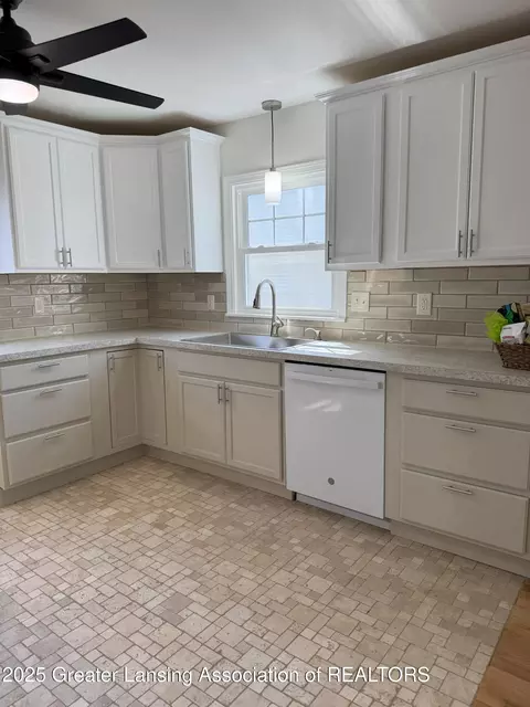 Kitchen - Undisclosed, Lansing, MI 48910 photo 3 of 3