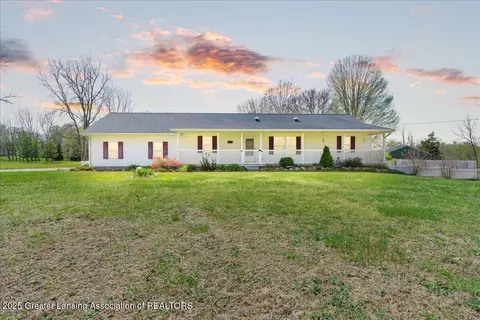 4940 State Rd, Leslie, MI 49251