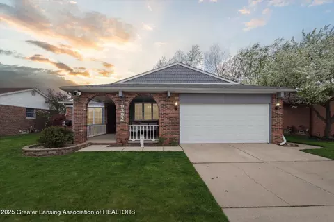 19392 Wherle Dr, Brownstown, MI 48193