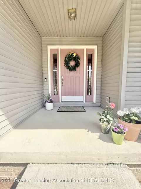 703 Feasel St, Eaton Rapids, MI 48827 photo 7