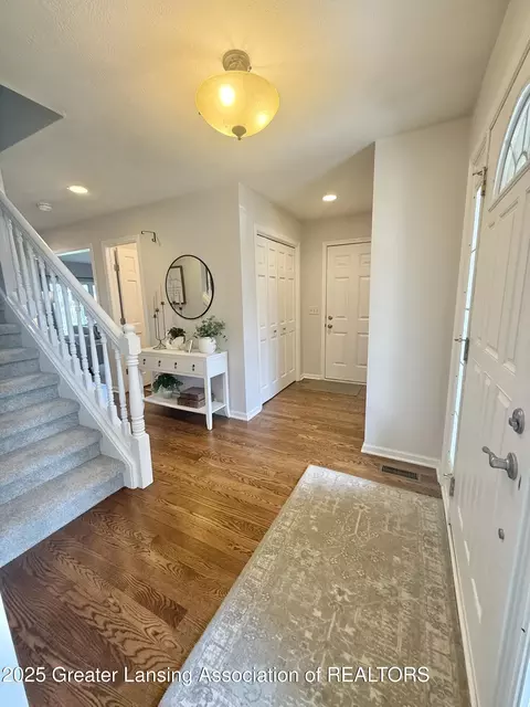 703 Feasel St, Eaton Rapids, MI 48827 photo 9