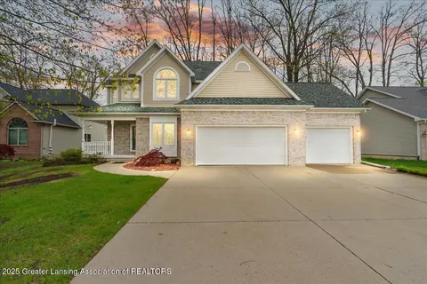 2602 Horstmeyer Rd, Lansing, MI 48911
