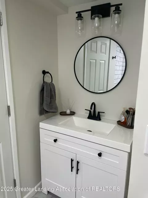 Bath - 426 S Main St, Fowler, MI 48835 photo 2 of 3