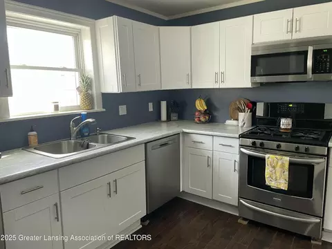 Kitchen - 426 S Main St, Fowler, MI 48835 photo 2 of 3