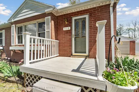 Exterior - 918 Clark Rd, Lansing, MI 48917 photo 2 of 6