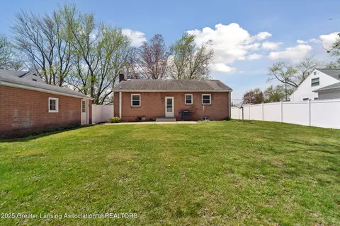 Exterior - 918 Clark Rd, Lansing, MI 48917 photo 4 of 6