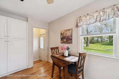 Dining - 918 Clark Rd, Lansing, MI 48917 photo 2 of 2