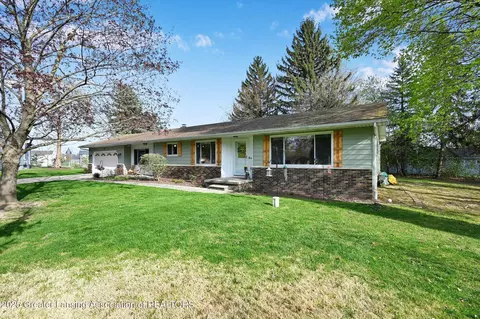 1101 Mora Cir, Dewitt, MI 48820 photo 2