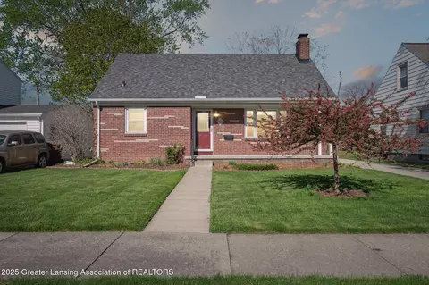 1231 N Hayford Ave, Lansing, MI 48912