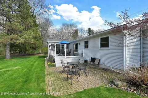 1318 W Herbison Dr, Dewitt, MI 48820 photo 35