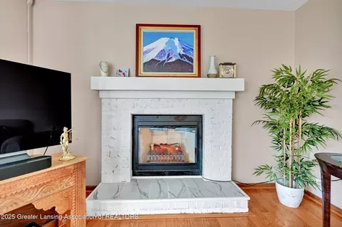 1318 W Herbison Dr, Dewitt, MI 48820 photo 11