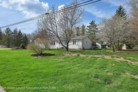 1318 W Herbison Dr, Dewitt, MI 48820 photo 39
