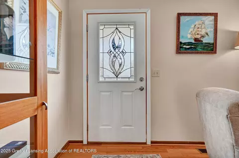 1318 W Herbison Dr, Dewitt, MI 48820 photo 9