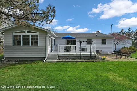1318 W Herbison Dr, Dewitt, MI 48820 photo 33